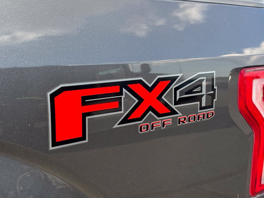 Used 2016 Ford F150 XLT w/ Equipment Group 302A Luxury AWD/4WD image 31