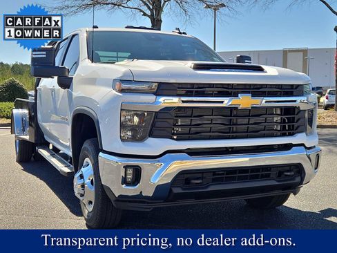 Used 2026 Chevrolet Silverado 3500 LT w/ Convenience Package image 2