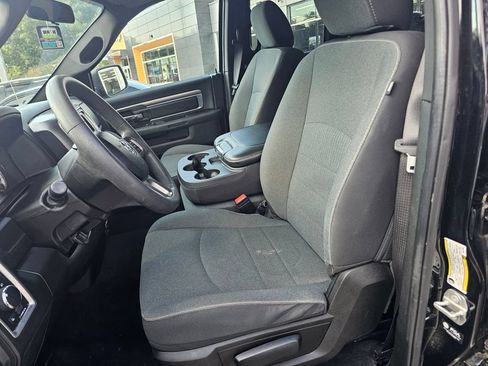 Used 2022 RAM 1500 Warlock AWD/4WD image 6