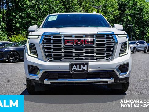 Used 2025 GMC Yukon XL Denali AWD/4WD image 10