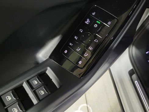 New 2027 Audi Q6 e-tron Premium Plus AWD/4WD image 13
