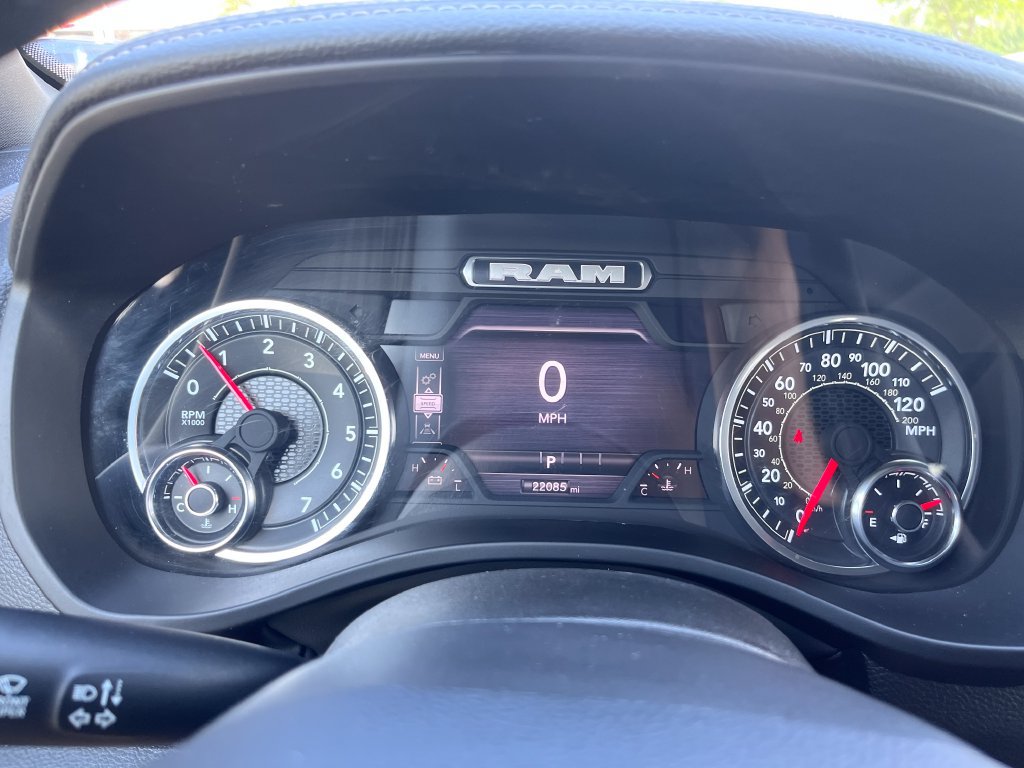 Used 2025 RAM 1500 Laramie AWD/4WD image 16