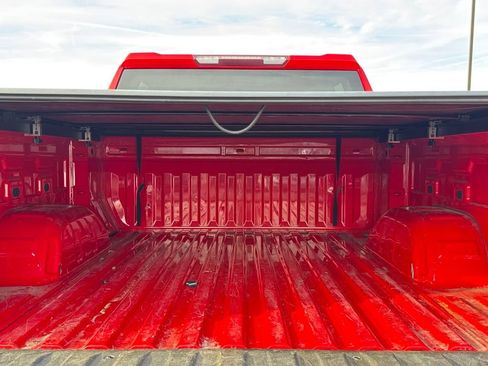 Used 2019 Chevrolet Silverado 1500 Custom w/ Custom Value Package image 12