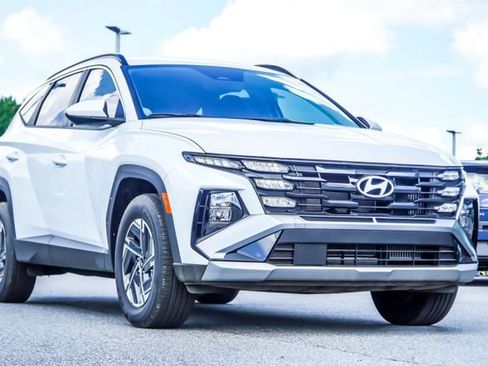 Certified 2025 Hyundai Tucson Blue AWD/4WD image 4