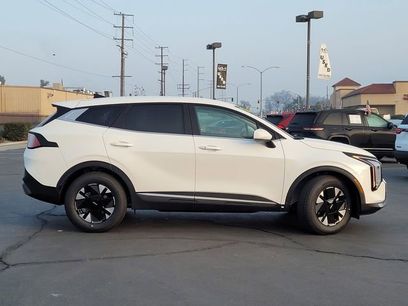 New 2026 Kia Sportage LX