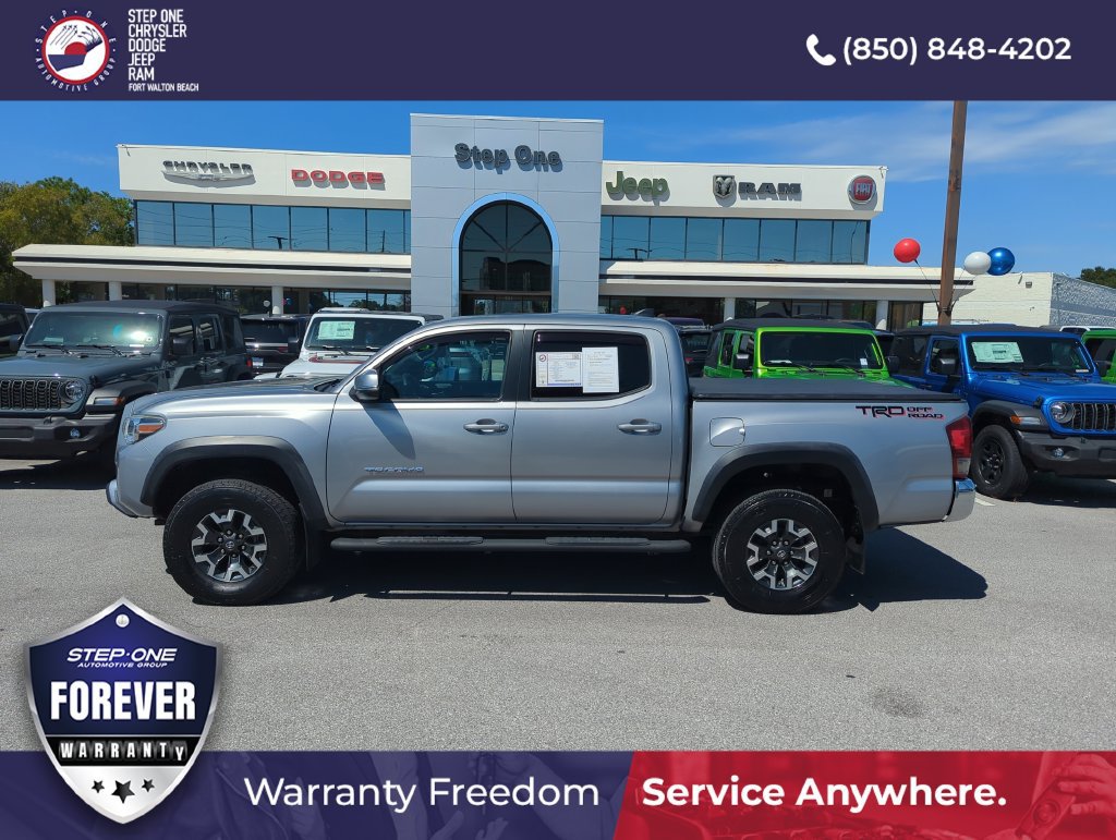 Used 2017 Toyota Tacoma TRD Off-Road w/ Tow Package RWD image 3