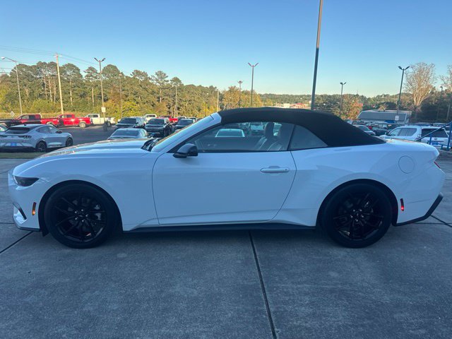 Used 2026 Ford Mustang Premium RWD image 4