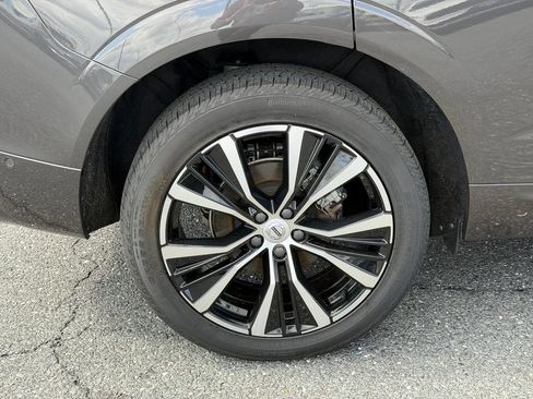 Certified 2023 Volvo XC60 B5 Plus w/ Climate Package AWD/4WD image 12