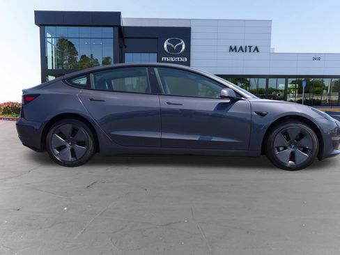 Used 2023 Tesla Model 3 Standard Range RWD image 2