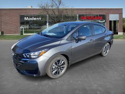 New 2025 Nissan Versa SV w/ Trunk Package