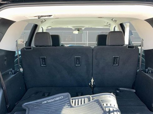 Used 2020 Chevrolet Traverse LS image 17