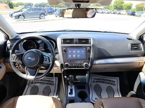 Used 2018 Subaru Outback 2.5i Premium AWD/4WD image 12