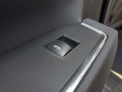 New 2025 GMC Sierra 2500 Denali image 13