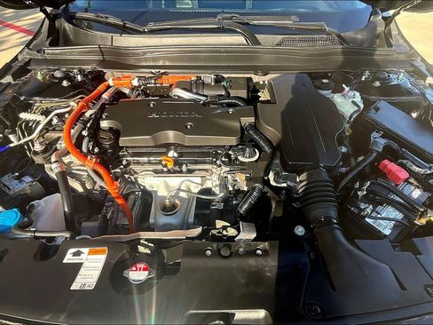 Used 2021 Honda Accord Touring image 12