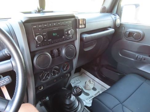 Used 2007 Jeep Wrangler X AWD/4WD image 16