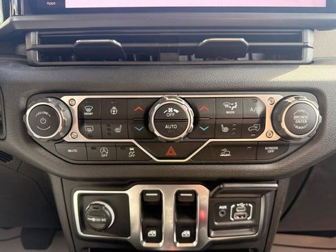 Used 2024 Jeep Wrangler Sport image 24