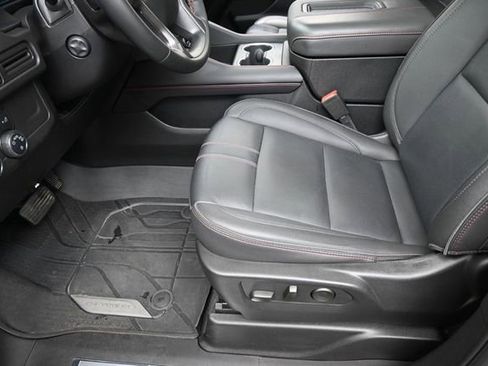 Used 2024 Chevrolet Tahoe RST w/ Luxury Package AWD/4WD image 15