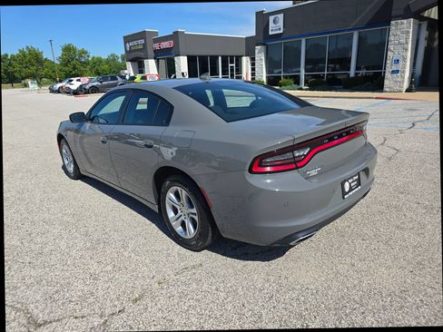 Used 2023 Dodge Charger SXT RWD image 2
