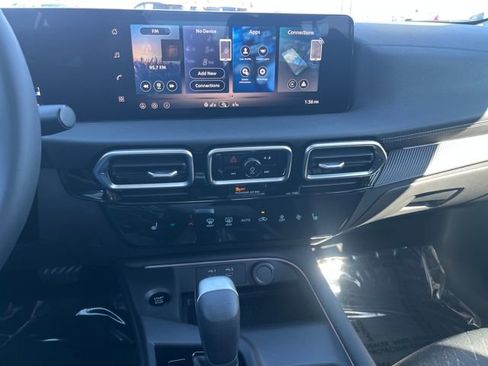 New 2026 Nissan Sentra SV w/ SV Convenience Package FWD image 21