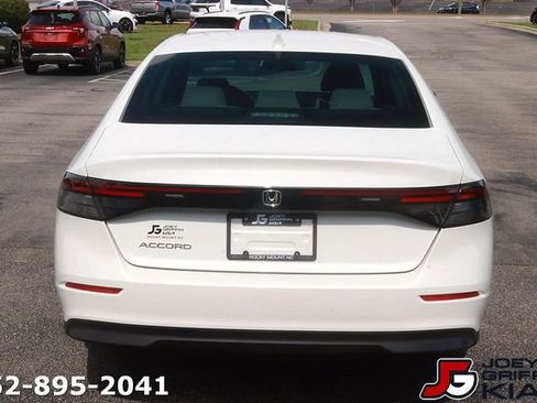 Used 2023 Honda Accord EX image 6