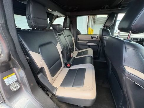 Used 2023 Ford Bronco Wildtrak AWD/4WD image 31