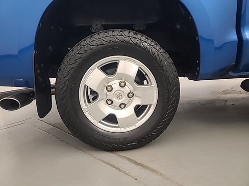 Used 2008 Toyota Tundra SR5 w/ TRD Off-Road Pkg AWD/4WD image 10
