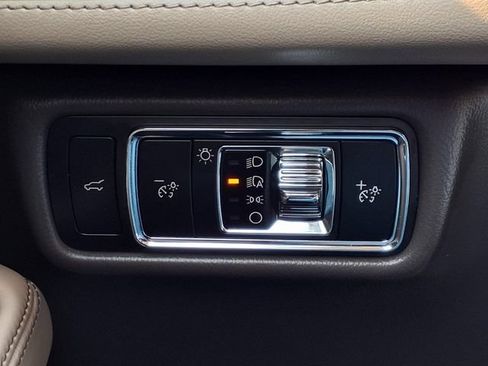 Certified 2023 Lincoln Aviator 2WD image 16