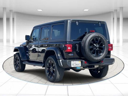 Used 2022 Jeep Wrangler Unlimited Sahara w/ Cold Weather Group image 2