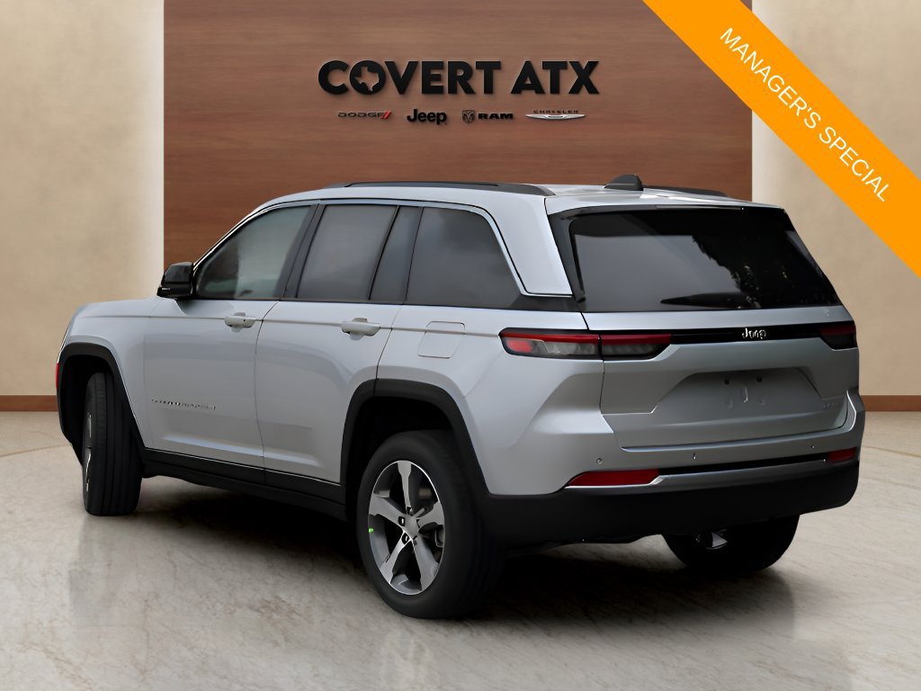 New 2026 Jeep Grand Cherokee Limited RWD image 3