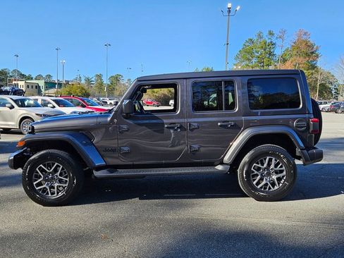 New 2026 Jeep Wrangler Sahara image 4