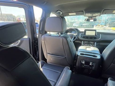 Certified 2024 GMC Yukon SLT AWD/4WD image 26