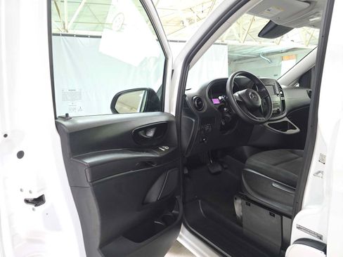 Used 2020 Mercedes-Benz Metris image 20