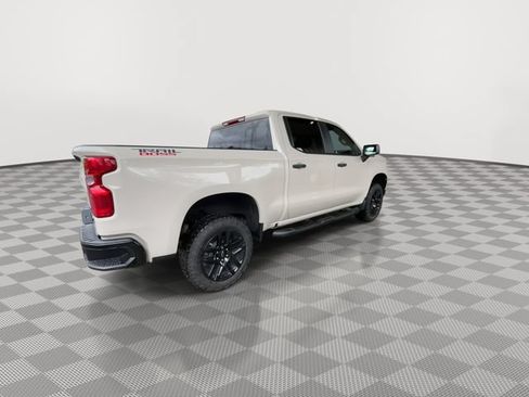 New 2026 Chevrolet Silverado 1500 Custom Trail Boss w/ LPO, Dark Essentials Package AWD/4WD image 8