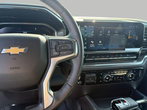 Used 2024 Chevrolet Silverado 1500 LTZ image 15