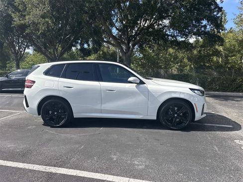 New 2026 BMW X3 xDrive30 w/ Premium Package image 2