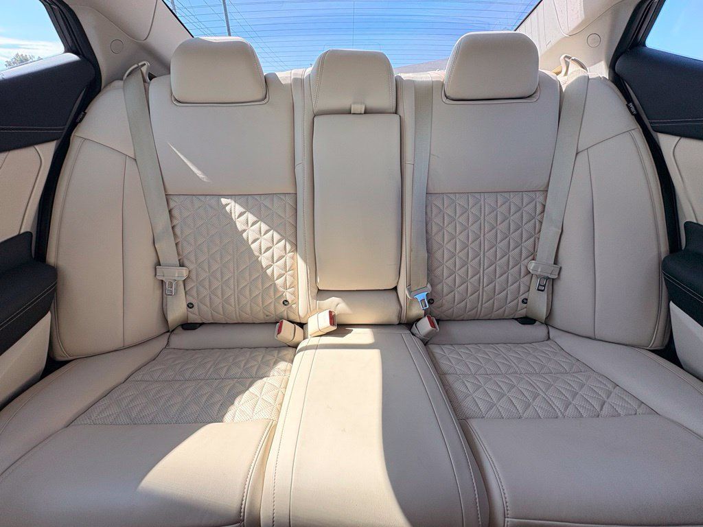 Used 2019 Nissan Maxima Platinum w/ Sport Mat Group FWD image 29