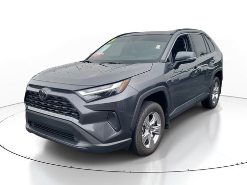 Certified 2025 Toyota RAV4 XLE image 3
