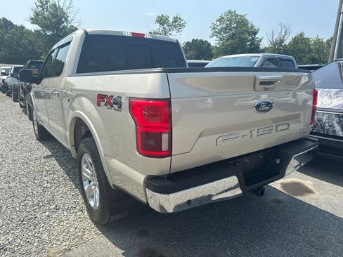 Used 2018 Ford F150 Lariat w/ Equipment Group 502A Luxury AWD/4WD image 4