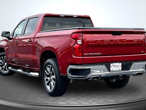 Used 2023 Chevrolet Silverado 1500 LT w/ Z71 Off-Road Package AWD/4WD image 14