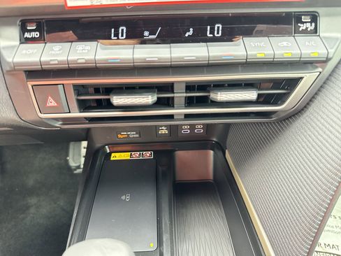Certified 2026 Toyota Camry SE FWD image 16