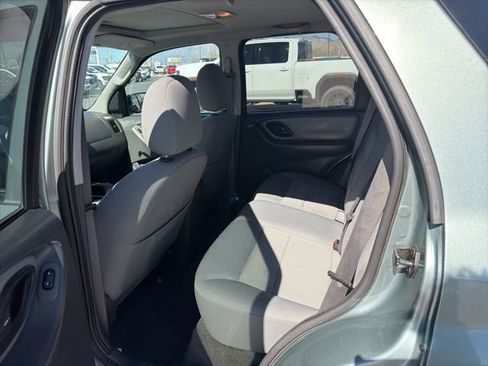 Used 2007 Ford Escape XLT image 28