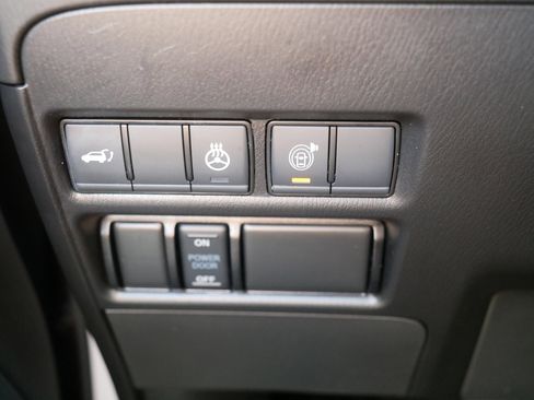 Certified 2024 Nissan Armada Platinum w/ Captain's Chairs Package AWD/4WD image 26