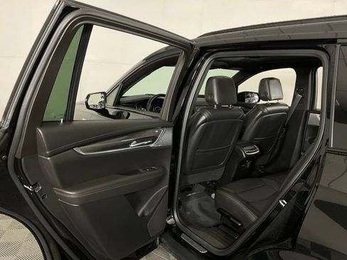 Certified 2025 Cadillac XT6 Sport w/ Technology Package AWD/4WD image 31