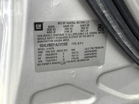 Used 2010 Buick Enclave CXL image 23