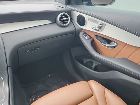 Used 2022 Mercedes-Benz GLC 300 image 14