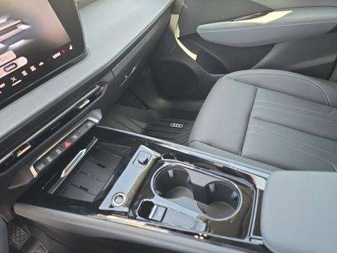 New 2026 Audi Q3 quattro 2.0T image 25