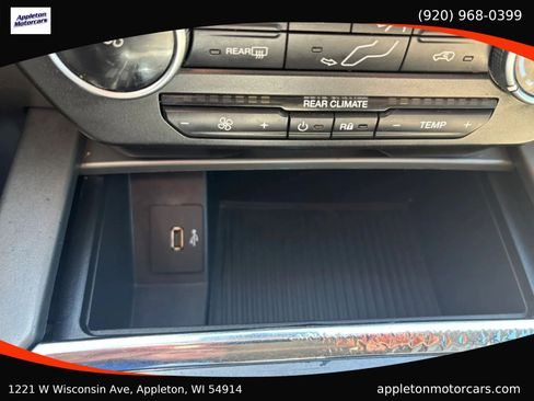 Used 2018 Ford Expedition Max XLT AWD/4WD image 23