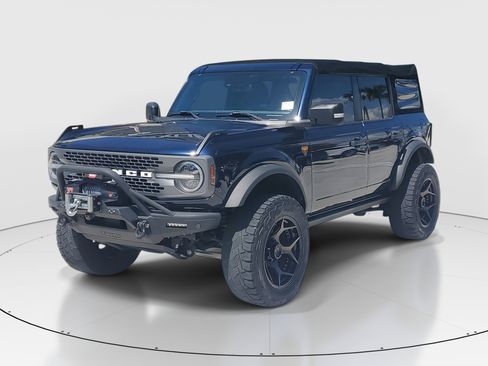 Used 2021 Ford Bronco Badlands image 6