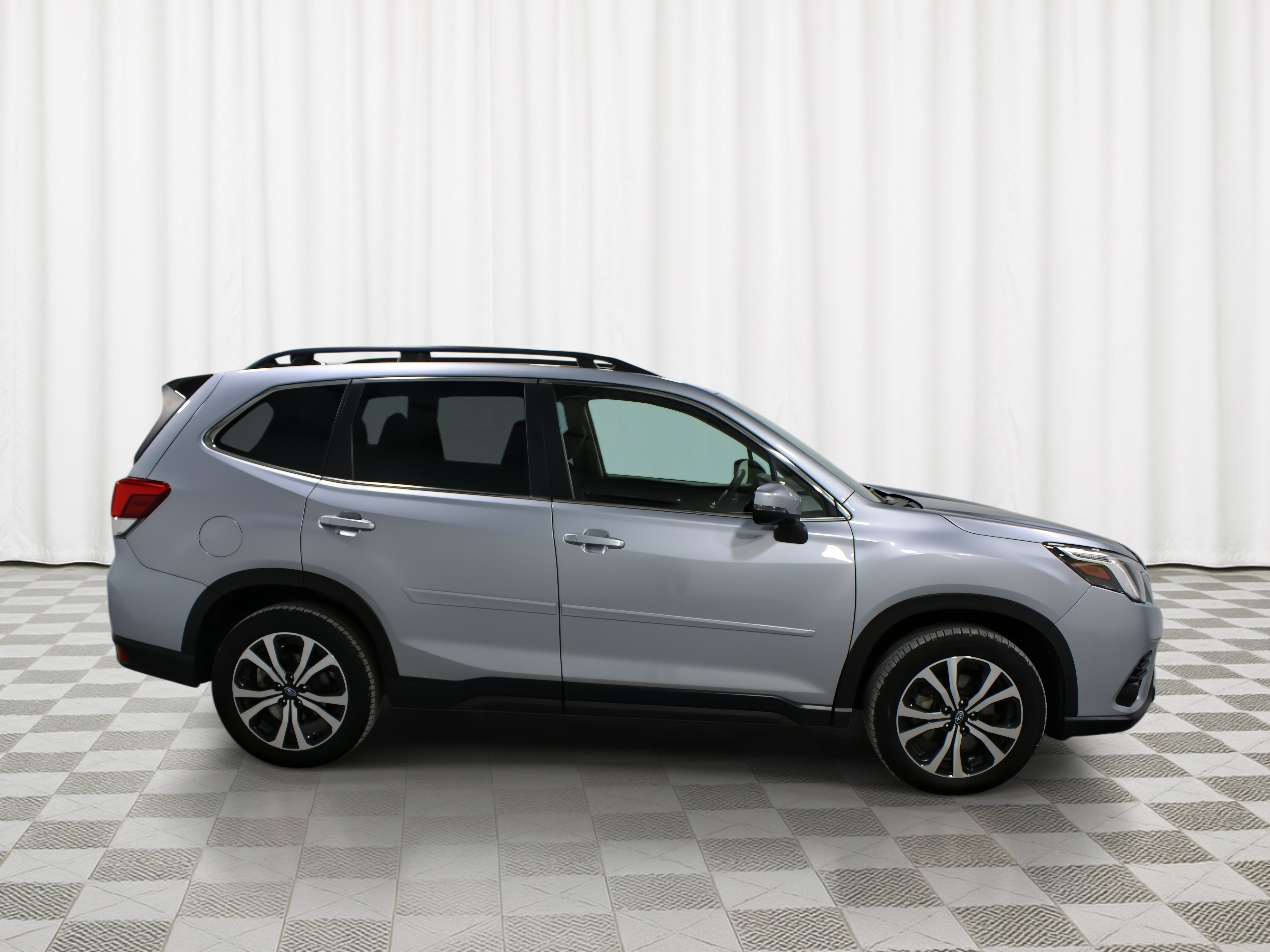 Certified 2024 Subaru Forester Limited AWD/4WD image 2