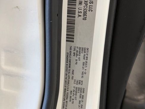 Used 2023 Dodge Durango GT image 32